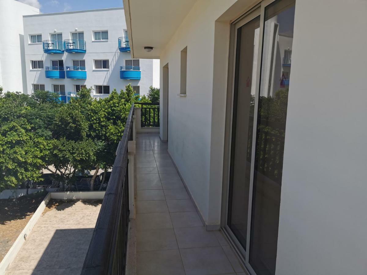 Sea View Apartment Protaras Eksteriør bilde
